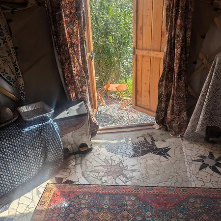 Adorable Yurt Glamping * Bantry
